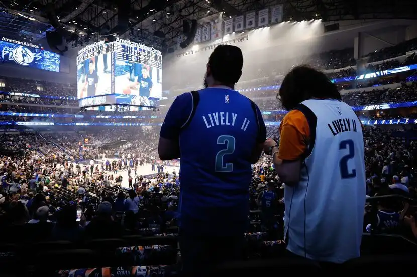 Catch a Game at the American Airlines Center